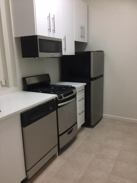 Foto del edificio - 312 E 84th St