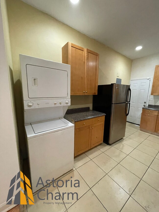 Foto del edificio - 422 E 21st St