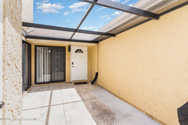 Foto del edificio - 1460 Sheafe Ave NE