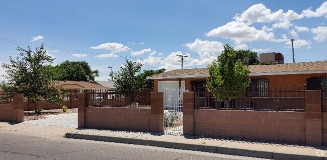Building Photo - 1149 Carlos Rey Cir SW