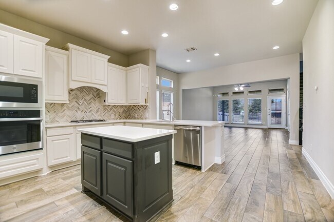 Building Photo - Blanco Vista Perry Built Home