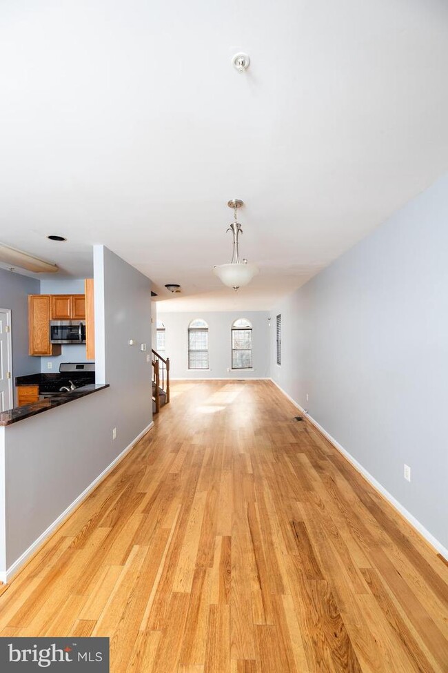 Building Photo - 8212 Brooktree St