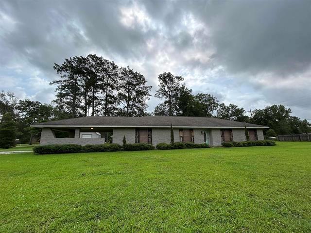 Foto del edificio - 13495 Chimney Rock Dr