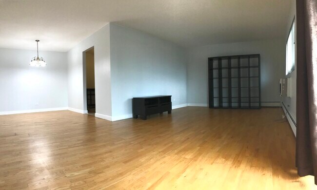Foto del edificio - 693 E Fullerton Ave