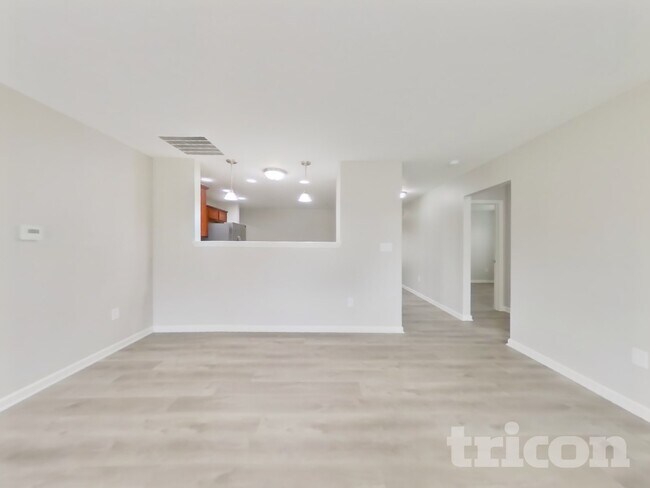 Foto del edificio - 11491 N Creekside Dr