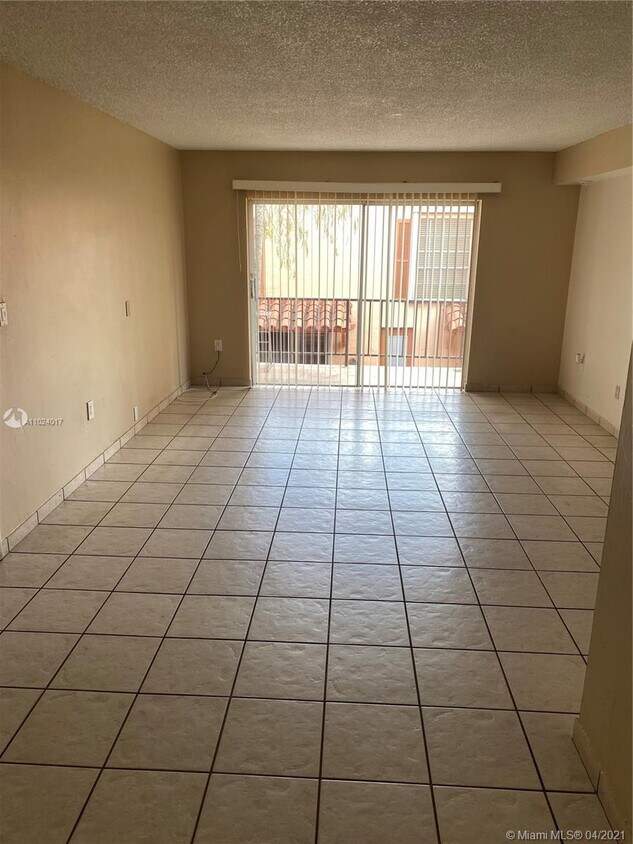 Building Photo - 7221 Miami Lakes Dr