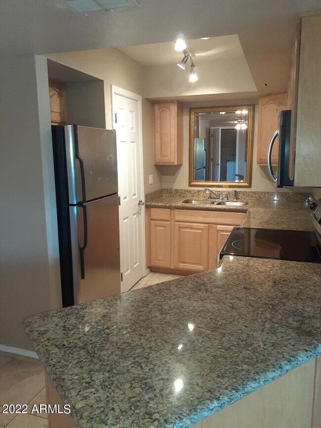 Foto del edificio - 2228-2252 N 52nd St