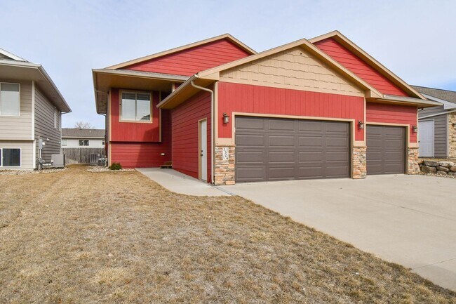 Foto del edificio - 5 Bedroom 3 Bathroom Single Family Home North Sioux Falls!