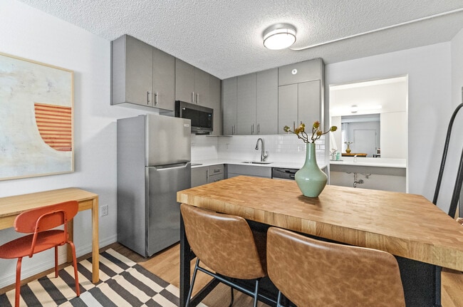 Building Photo - The Teale New Haven