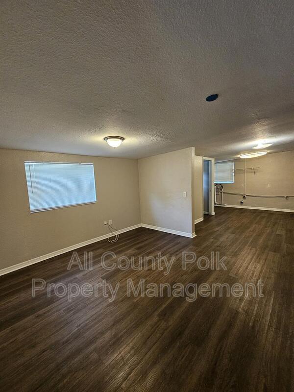 Foto del edificio - 2619 Crutchfield Rd