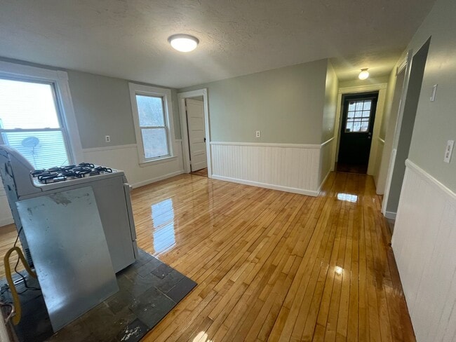 Foto del edificio - 83 Coombs St