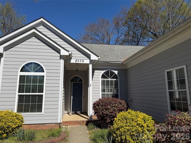 Building Photo - 8539 Albury Walk Ln