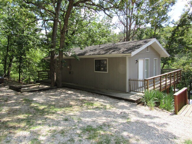 Foto del edificio - 2 bedroom lakefront house in Lake Ozark