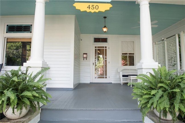 Foto del edificio - 450 Cherokee Ave SE