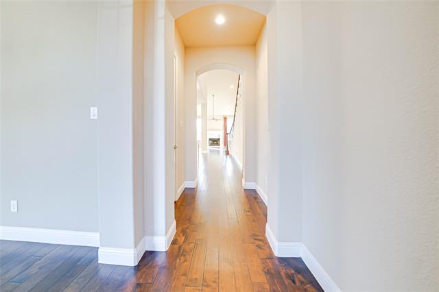 Building Photo - 6844 Westbury Dr