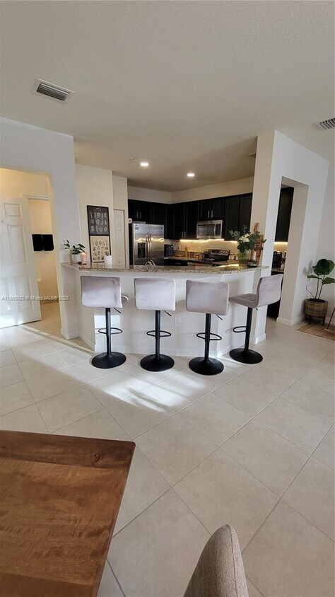 Foto principal - 10630 NW 88th St