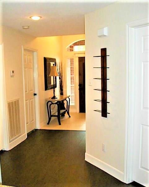 Foto del edificio - 435 N Rivershire Dr