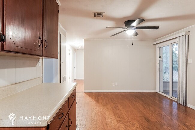 Foto del edificio - 605 Woodvale Rd