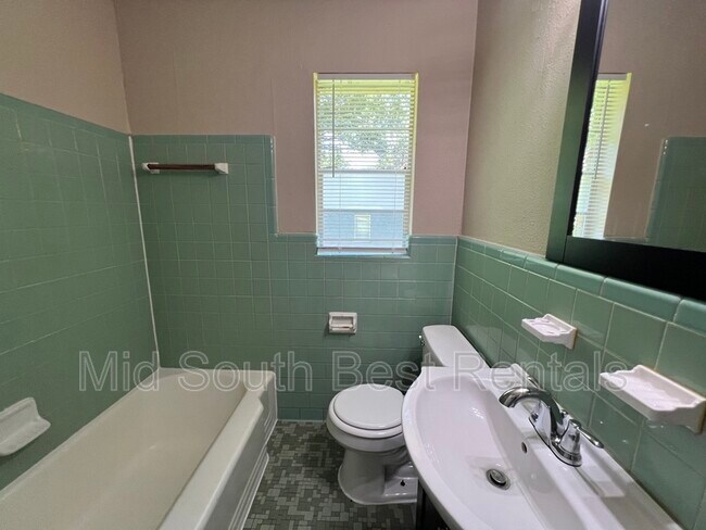 Foto del edificio - 2396 Corning Ave