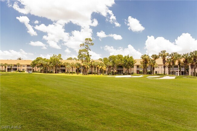 Foto del edificio - 3950 Loblolly Bay Dr