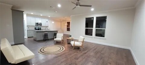 Building Photo - 913 Cope St