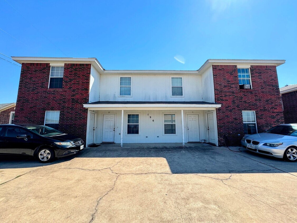 Foto principal - 196 Ryan Cir