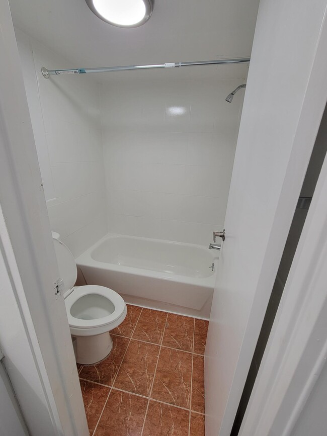 Building Photo - Landmark Towers