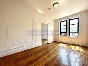 Building Photo - 3139 Broadway