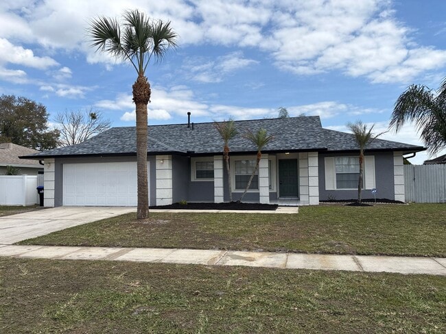 Foto del edificio - Orlando - Beautiful 3 Bedroom 2 Bathroom Home with Waterview!