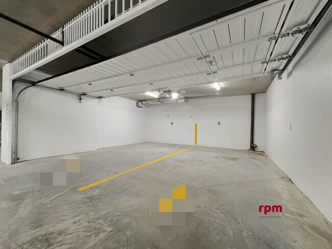 Photo du bâtiment - 13778-3100 100 Ave