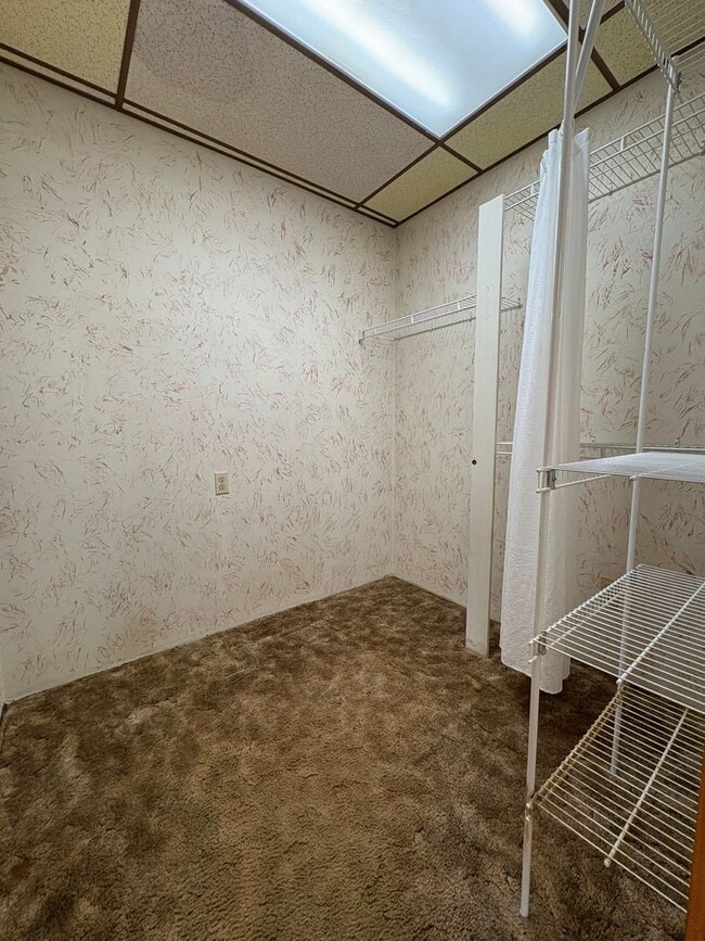 Building Photo - 278 Chamberlain Rd