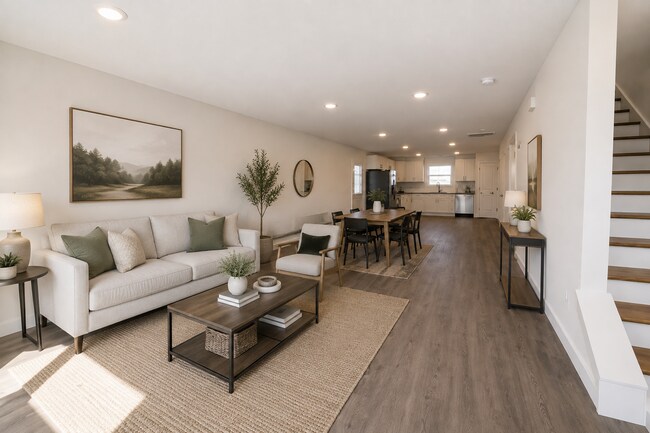 Photo - 12 Catawba Ave (Greenville, SC) Townhome