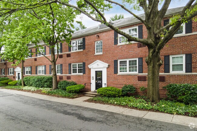 Foto del edificio - Arlington Oaks