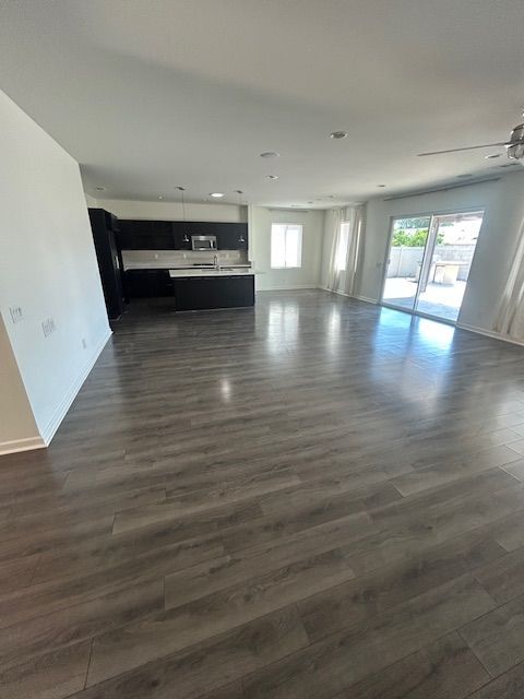 Foto del edificio - 7041 Cayuga Way