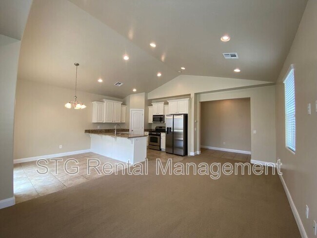 Building Photo - 3439 S Barcelona Dr