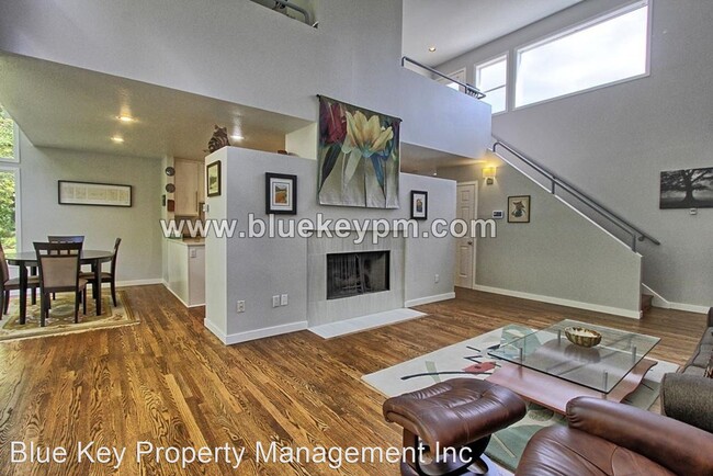 Foto del edificio - 2 br, 2.5 bath House - 1826 NW Miller Road