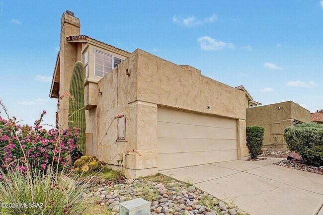 Building Photo - 11525 N Eagle Peak Dr
