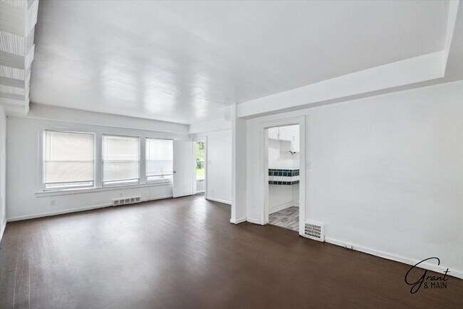 Foto del edificio - 4841 Cortland St