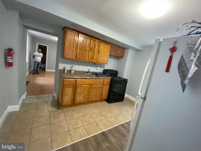 Building Photo - 4332 Josephine St