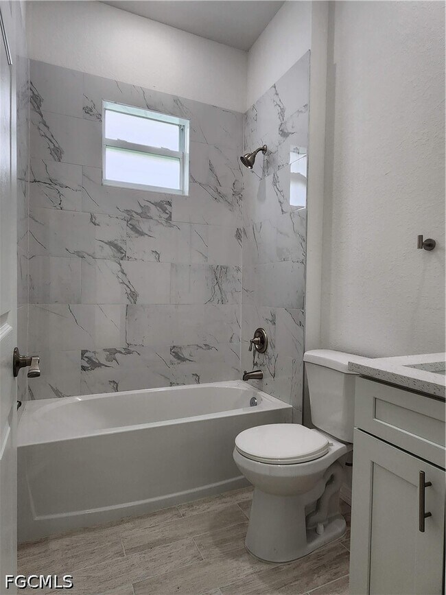 Foto del edificio - 4116 5th St SW