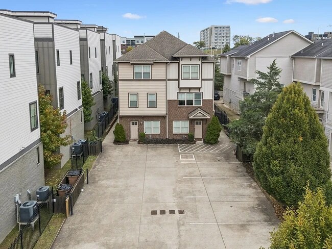 Foto del edificio - 1722 14th Ave S