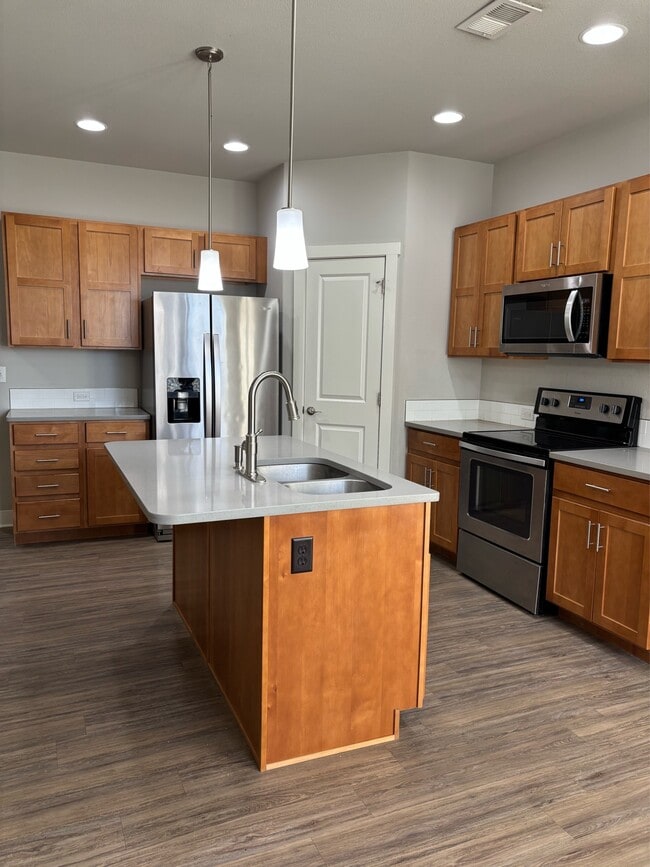 Foto del edificio - 6459 Orchard Park Dr