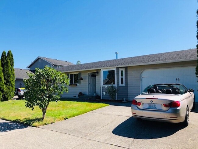 Building Photo - 3 Bedroom 2 Bath Rambler for Rent in Marys...