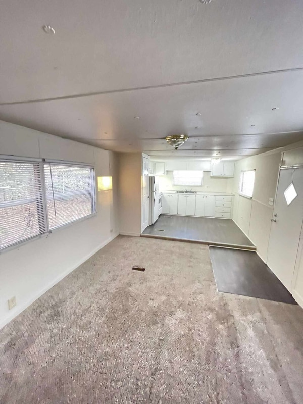 Foto del edificio - 400 Ball Park Rd