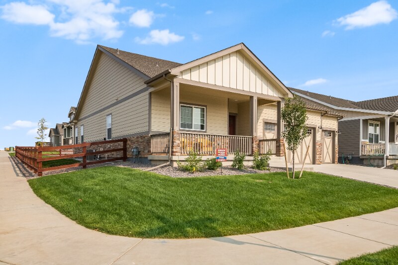 Foto principal - 1847 Golden Horizon Dr