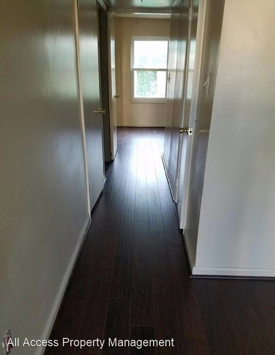 Building Photo - 3 br, 1.5 bath House - 4662 Greenwood Drive