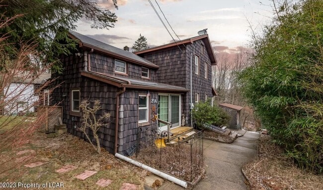 Building Photo - 206 Tannery Rd