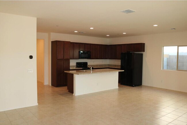 Foto del edificio - 21144 W Cypress St