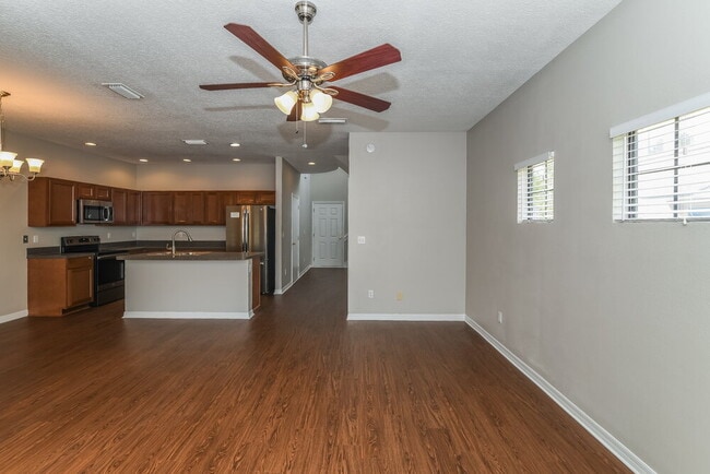 Building Photo - 538 Dry Branch Way