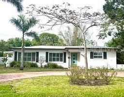 Foto principal - 719 37th Ave NE